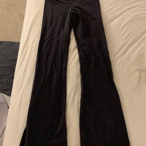 lululemon yoga pants